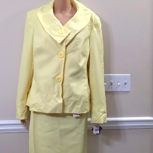 Emily Women's skirt set - Picture 1 of 8